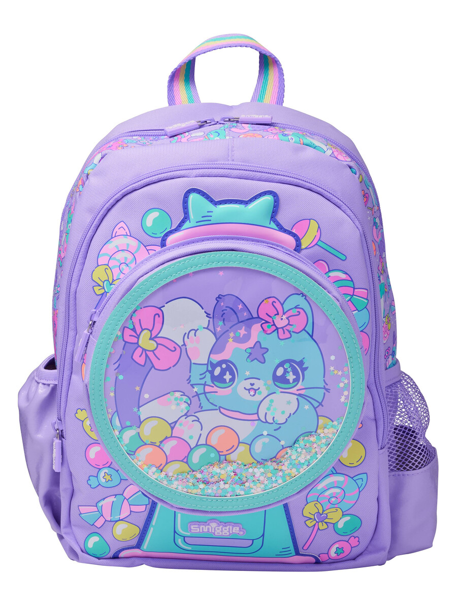 mochila de personaje juvenil aventurero