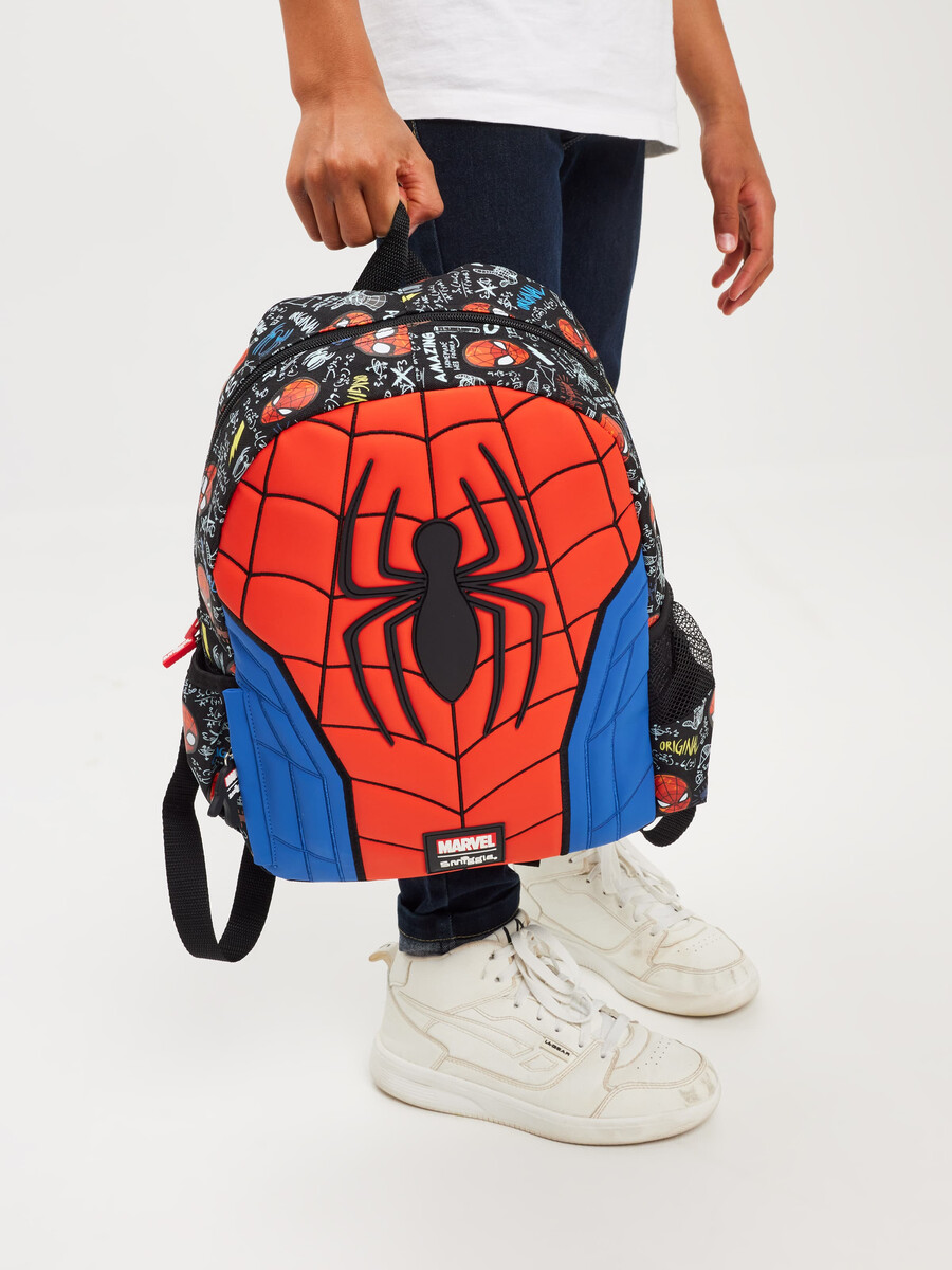 mochila con capucha del personaje spider-man junior