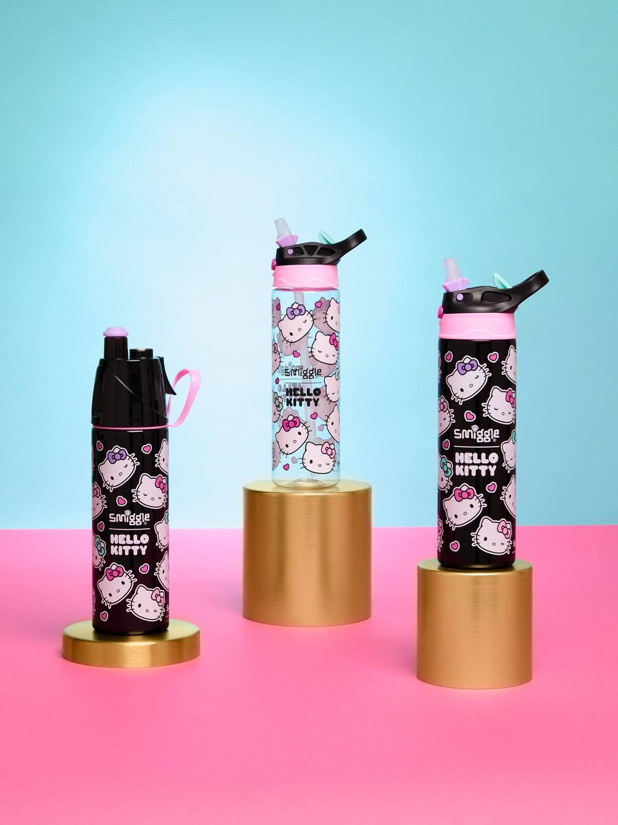 botella de plástico abatible hello kitty de 650 ml